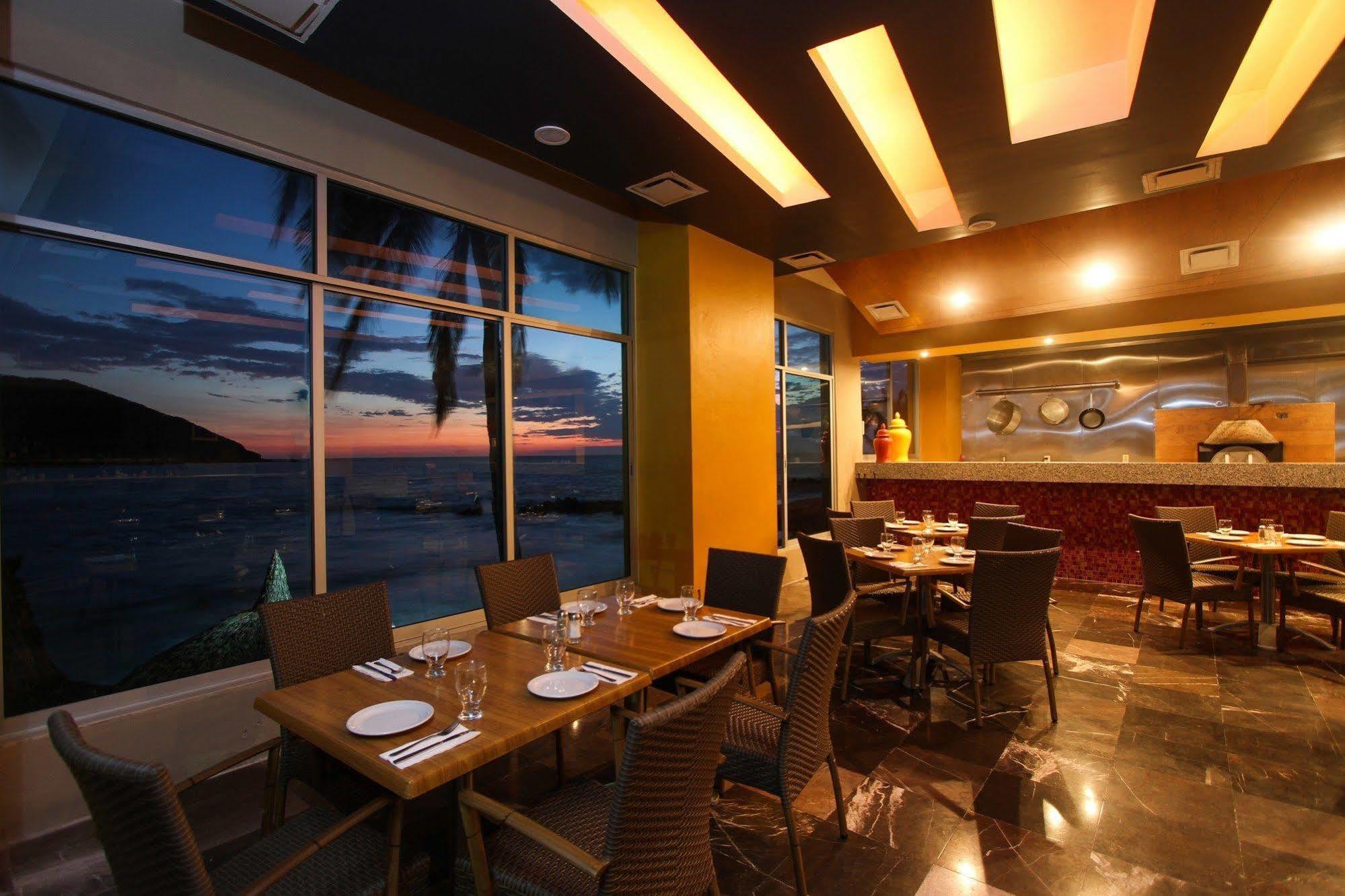 Oceano Palace Mazatlán Εξωτερικό φωτογραφία